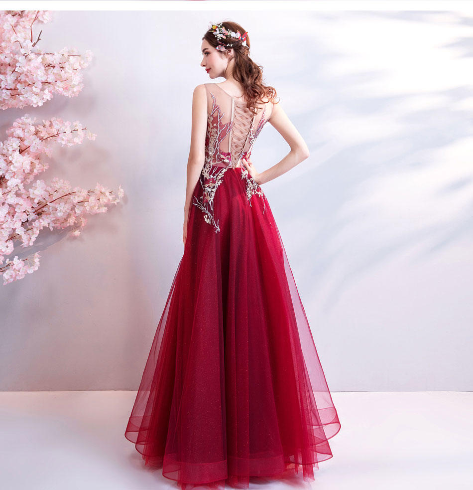 カラードレス プリンセスライン 赤 ステージドレスウェディングドレス 